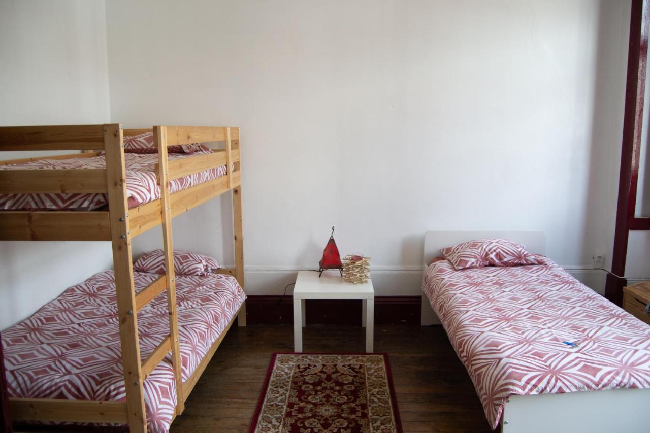 Хостел Pb4 House Брага Экстерьер фото
